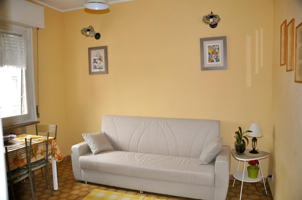 Apartment Montebello Parme Extérieur photo